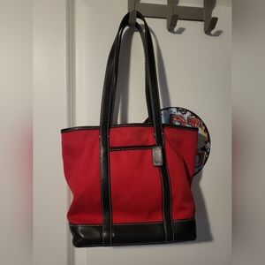 Stylish Red and Black Coch Tote Bag
